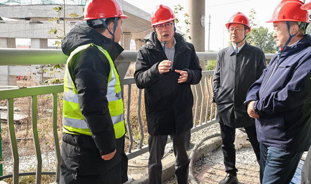 張強在調研重點交通項目時強調：緊盯目標任務 全力攻堅沖刺 加速完善城市道路路網體系